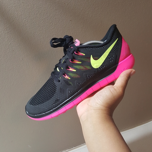 NIKE FREE RUN - Picture 1 of 6